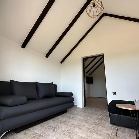 Beocinska Kapija Feriehus